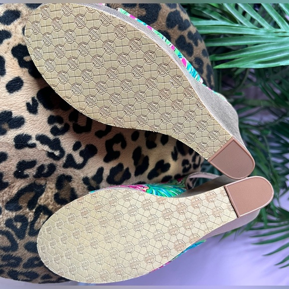 Lilly Pulitzer Wedges Gold pink Greeb signature print - Picture 6 of 10